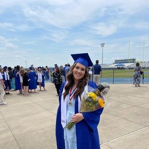 Meet your Posher, Julia